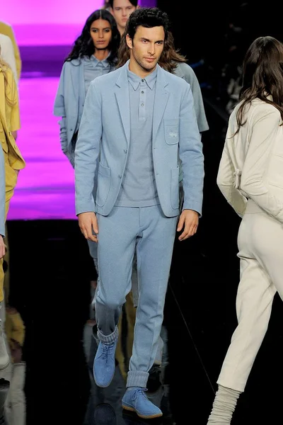 Look 56